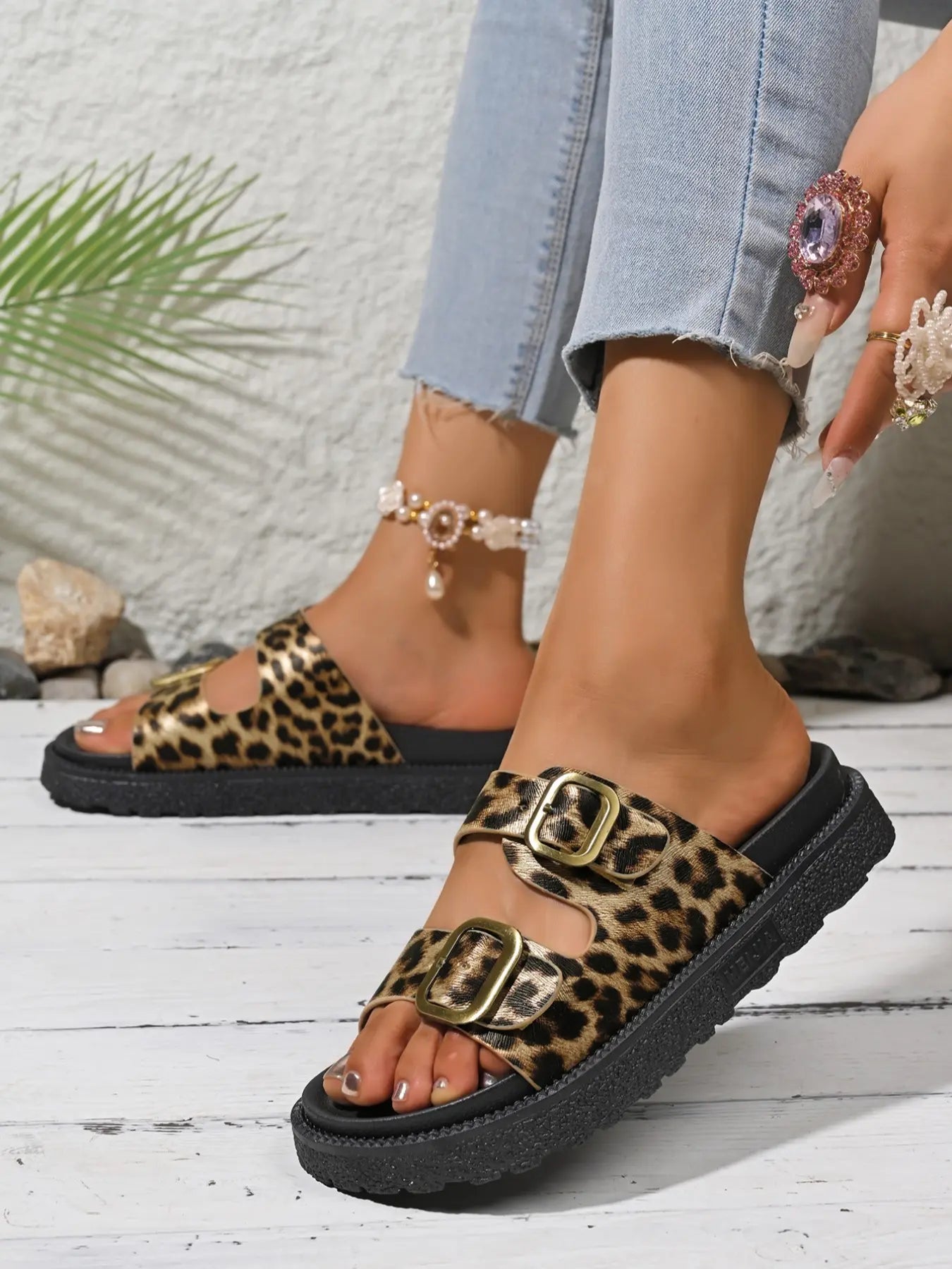 Leopard Print Rhinestone Buckle Open Toe Thick Sole Sandals, Casual Beach Flat Shoes, Comfortable Summer Street Style Slip-Ons, Trendy Sandals, Pu Leather Sandals, Leopard Print Slides