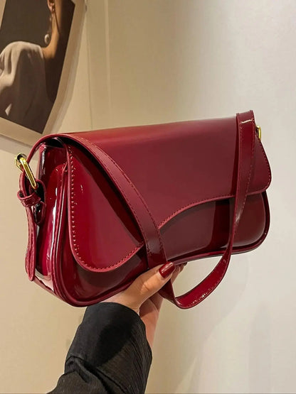 26 Spring/Summer Women'S Saddle Bag, Daily Shoulder Bag and Crossbody Bag, Elegant Magnetic Sealed Saddle Bag, Suitable for Daily Use, Party Attendance